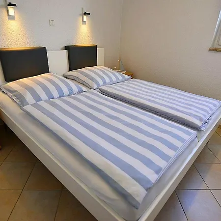 Strandhochhaus Sa04 *