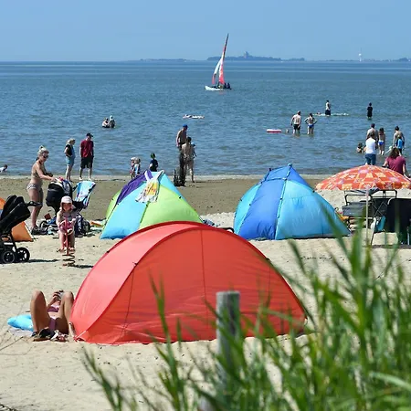 Strandhochhaus Sa04 *
